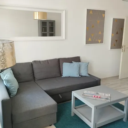 Mikra Homes24 In דירה *